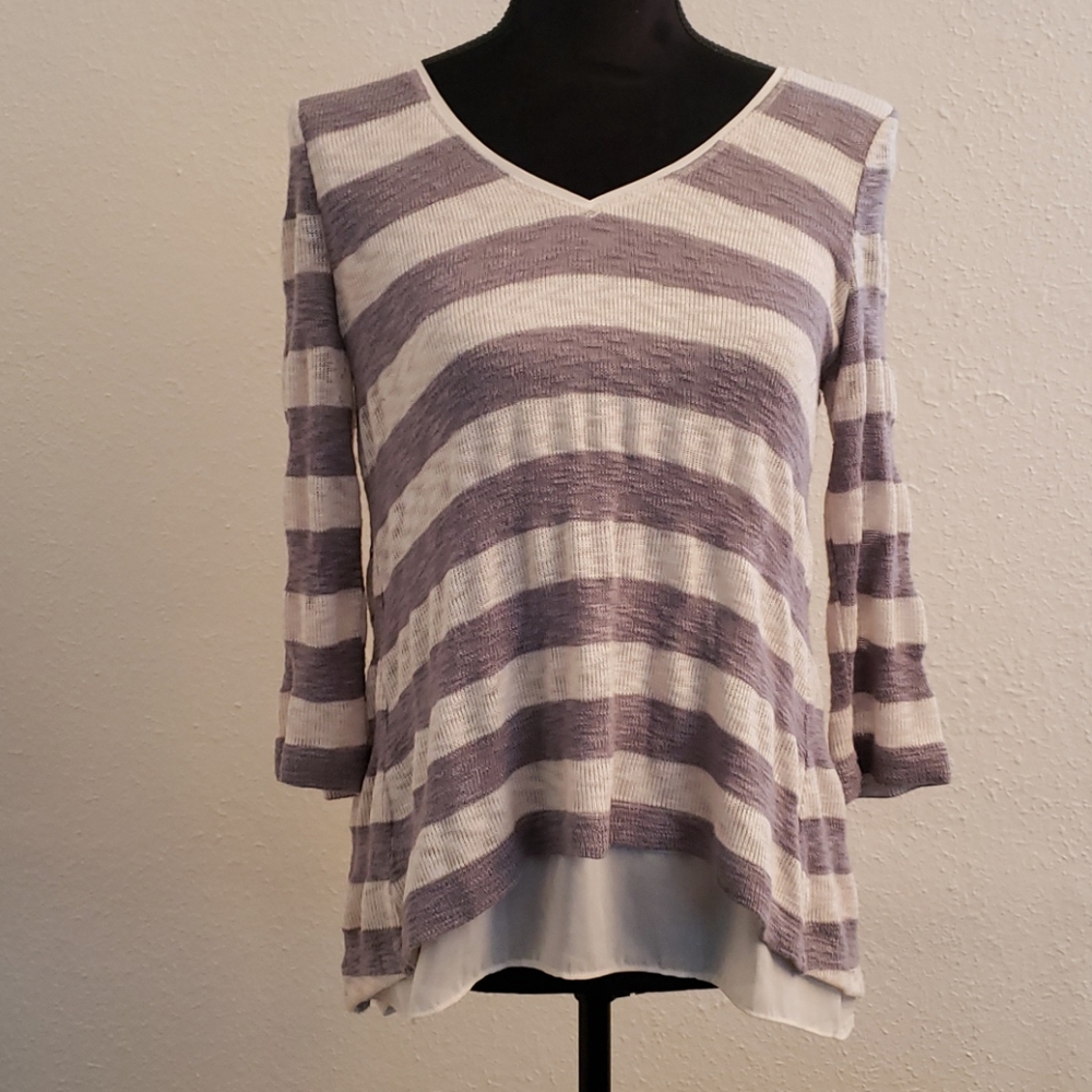 White House Black Market Long Sleeve Sweater